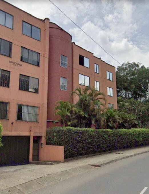 El Jardin De Manila Lägenhet Medellín Exteriör bild